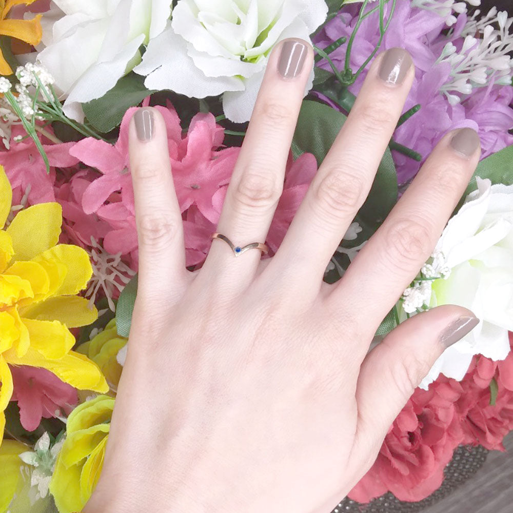 1.6MM CHEVRON NATURAL SAPPHIRE RING