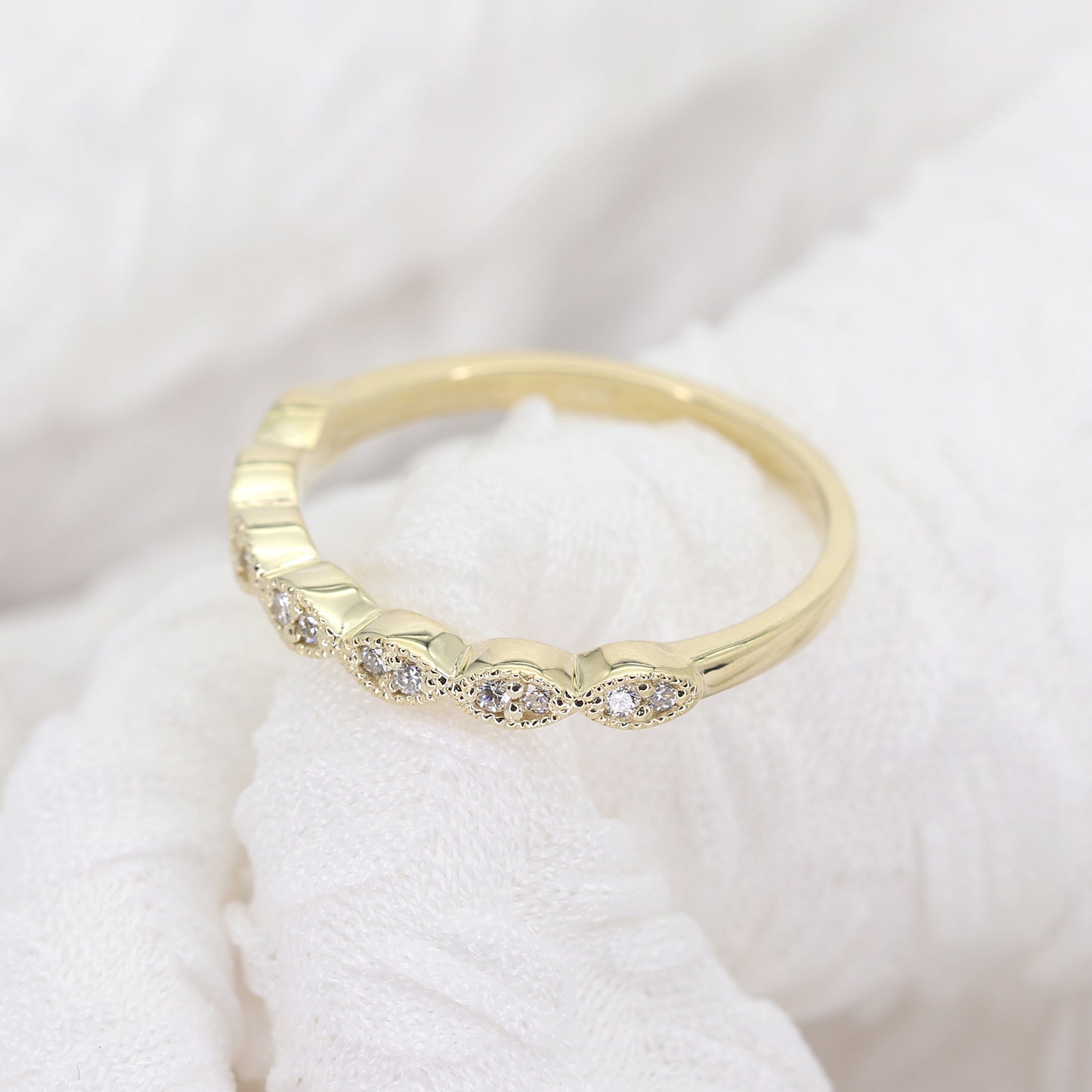 14K 0.14CT DIAMOND ART DECO BAND