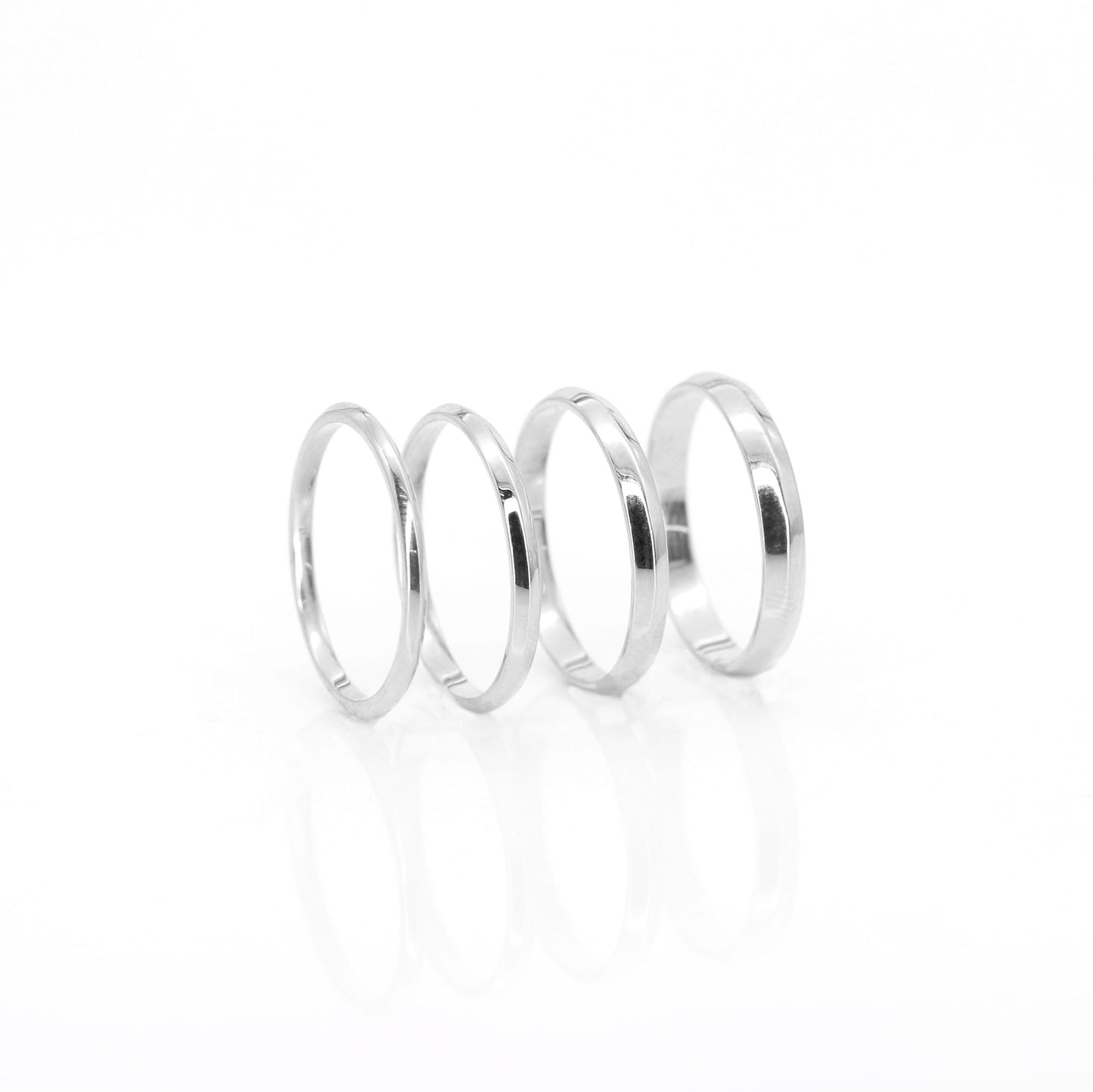 14K 2.5MM KNIFE EDGE BAND