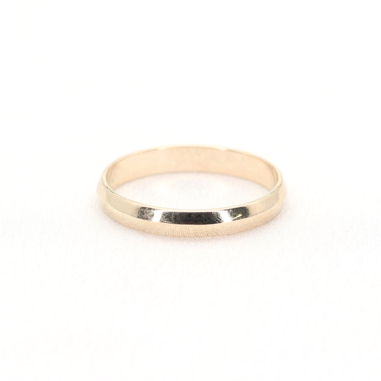14K 3.0MM KNIFE EDGE BAND