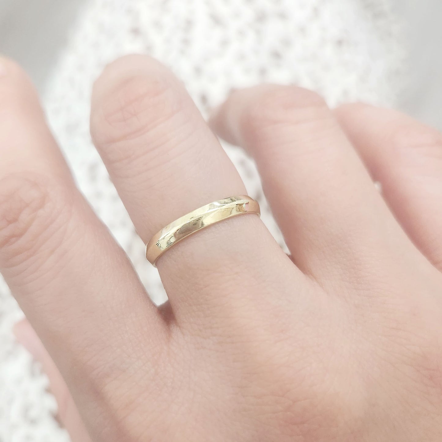14K 3.0MM KNIFE EDGE BAND