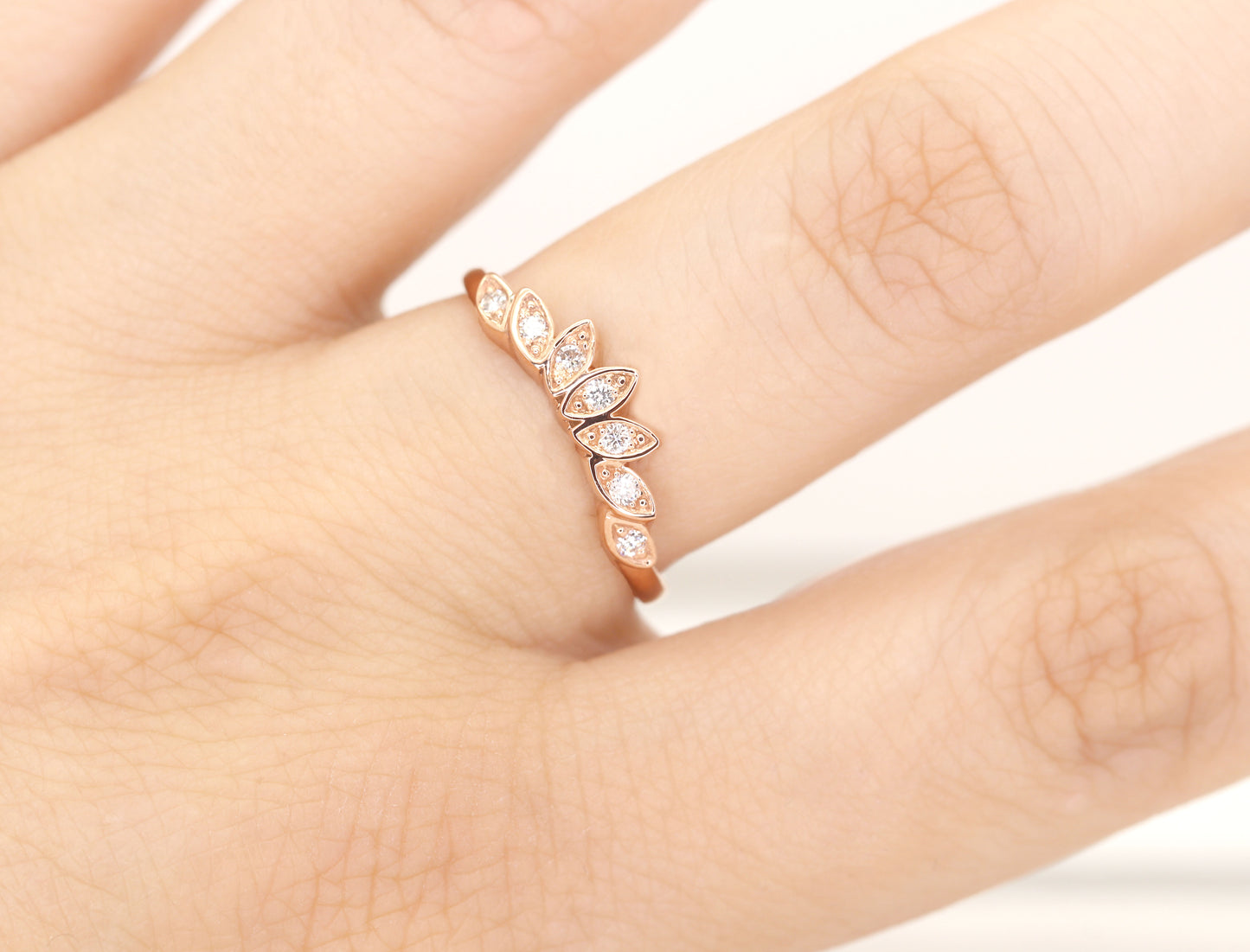14K DIAMOND MARQUISE CROWN BAND
