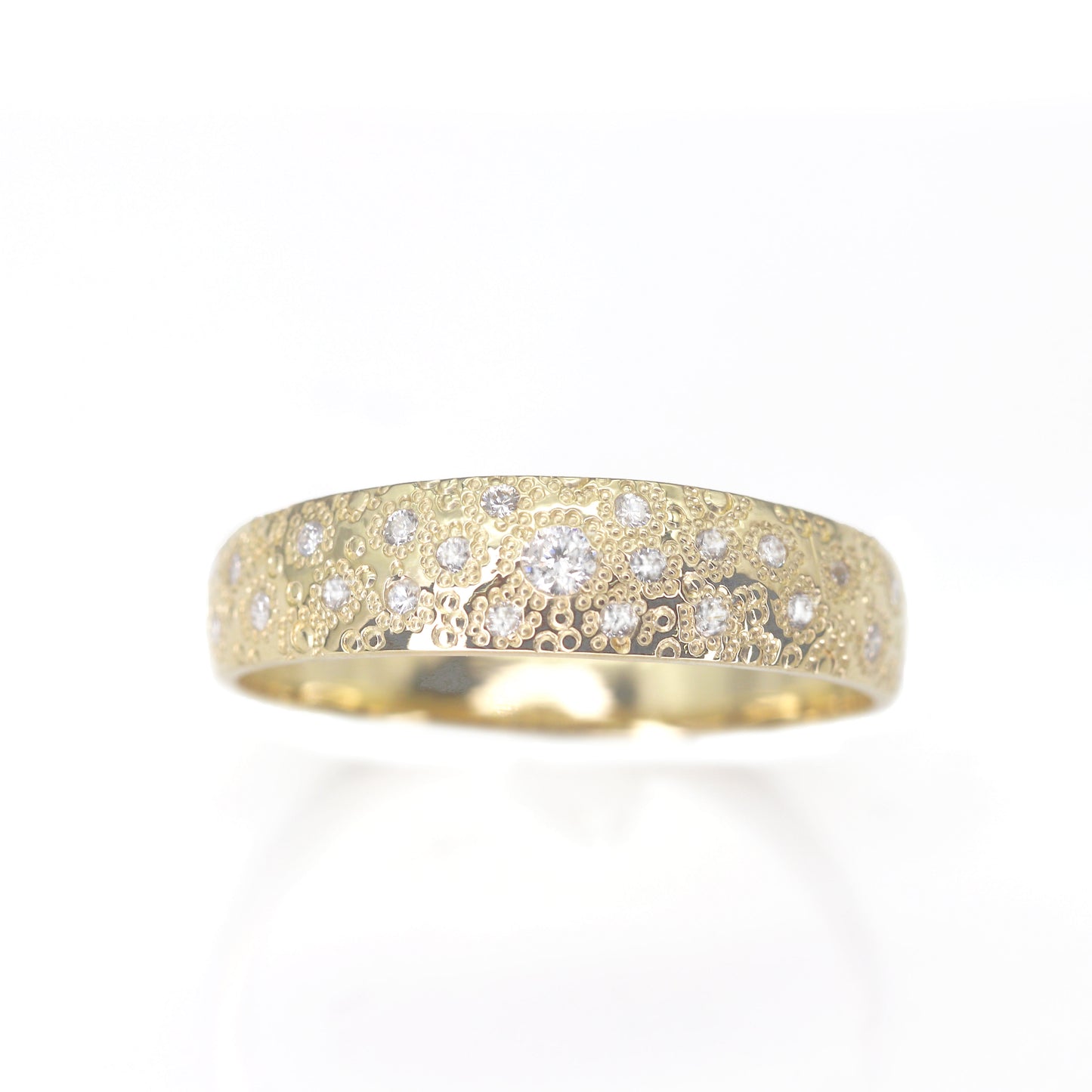 14K ROUND DIAMOND STARDUST BAND