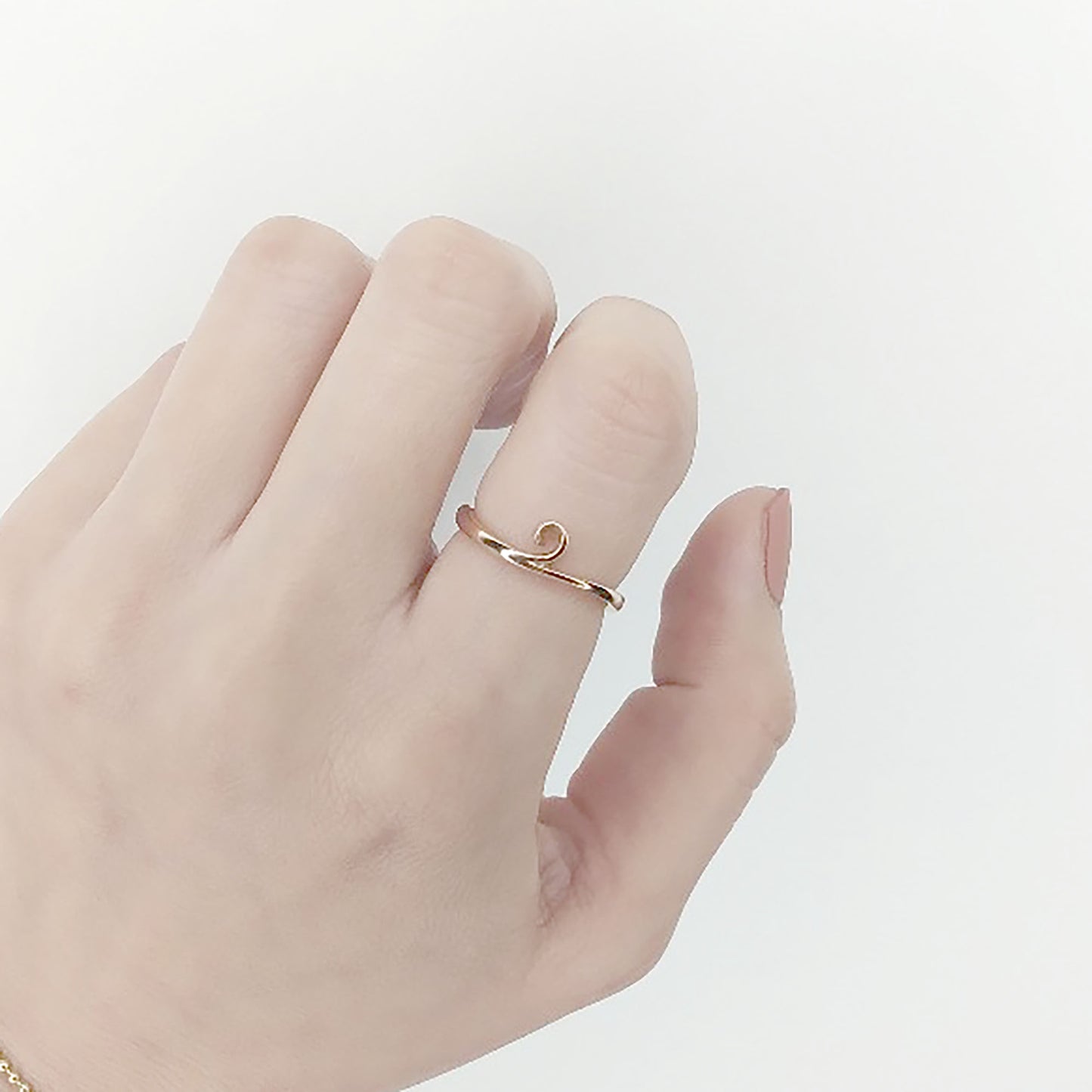 14K SPIRAL BAND