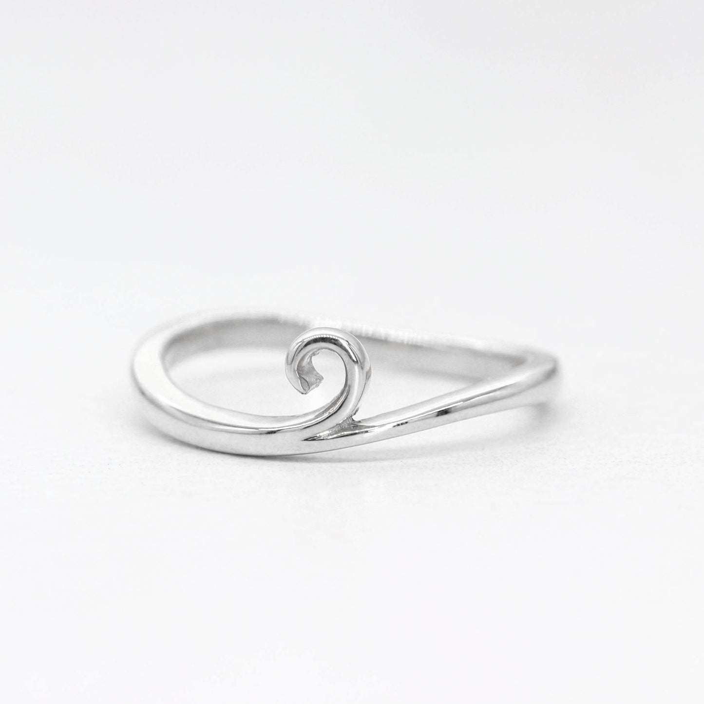 14K SPIRAL BAND