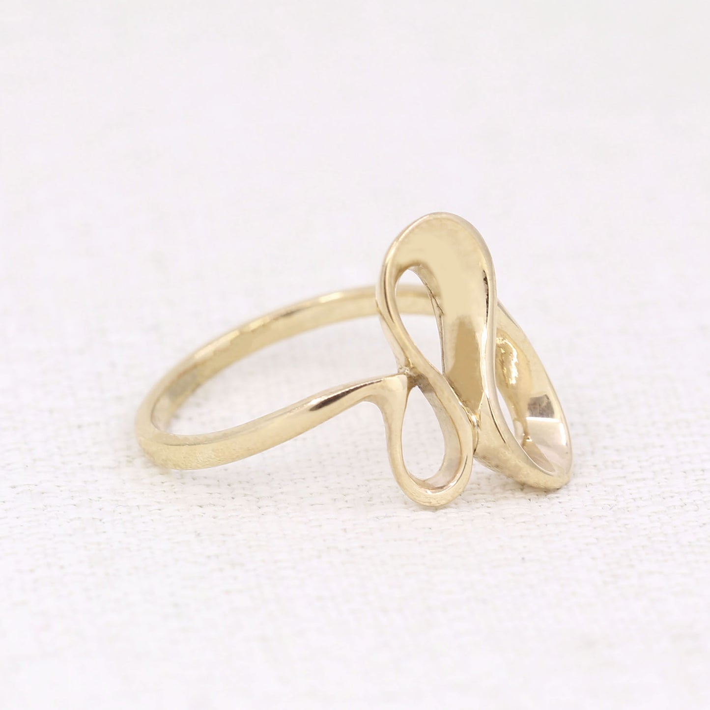 14K BIG CURVED FREEFORM BAND