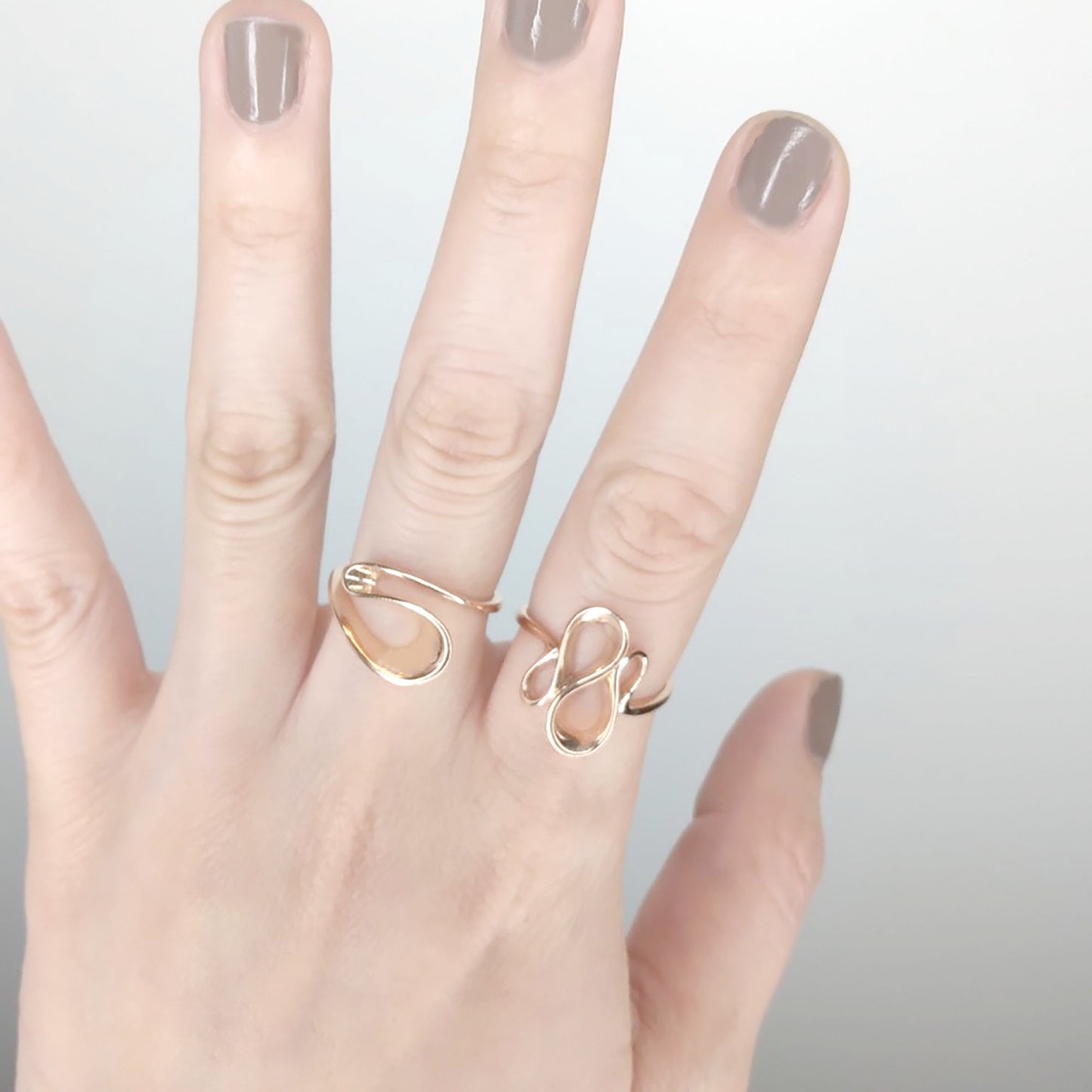 14K BIG CURVED FREEFORM BAND