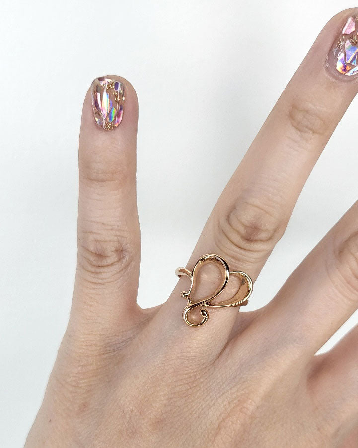14K CURVED HEART BAND