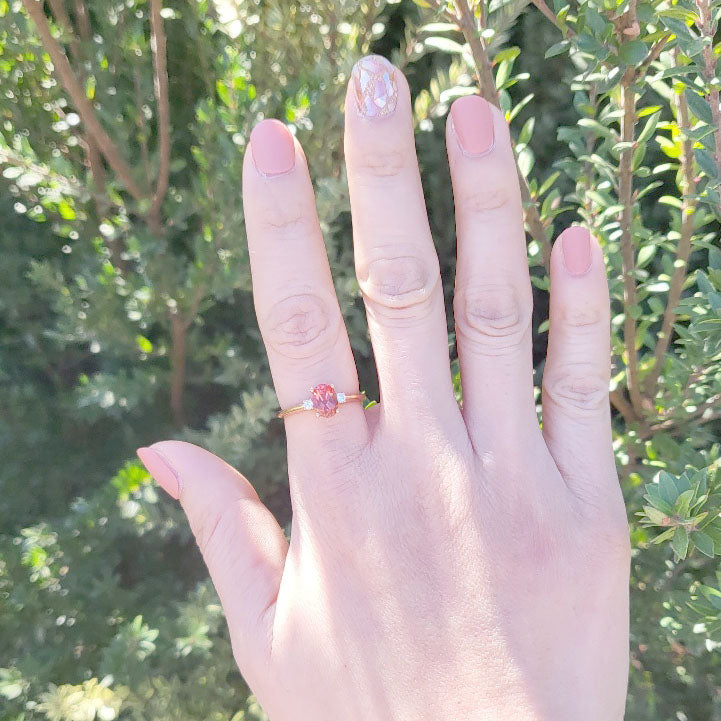 14K OVAL SUNSTONE DIAMOND RING
