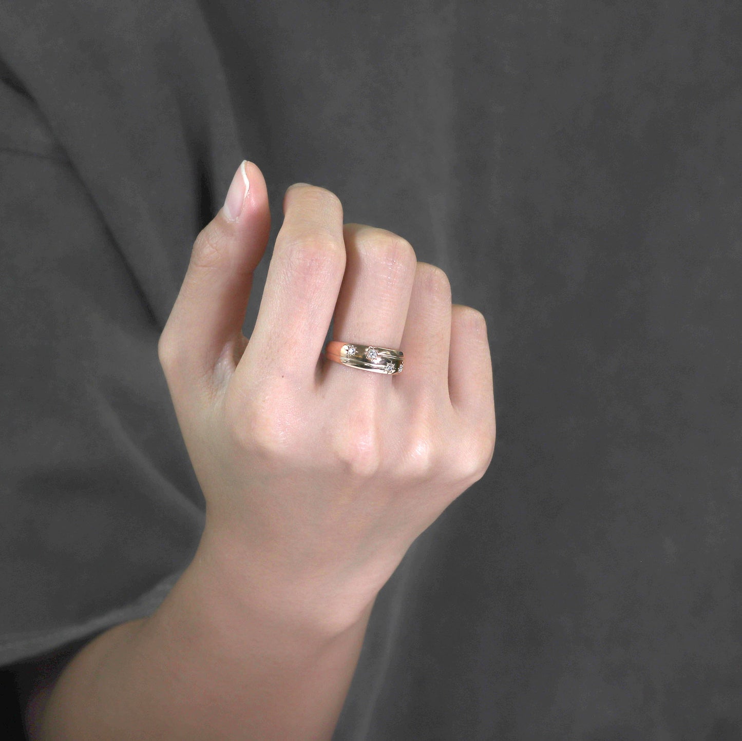 14K DIAMOND SHOOTING STAR BAND