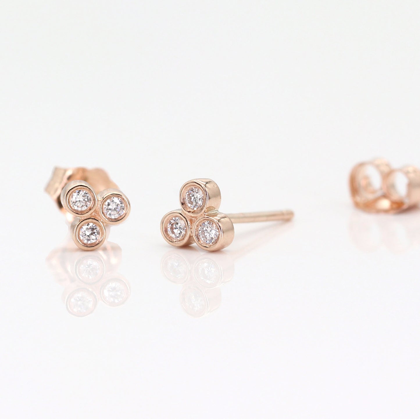 14K DIAMOND BEZEL TINY STUD EARRING