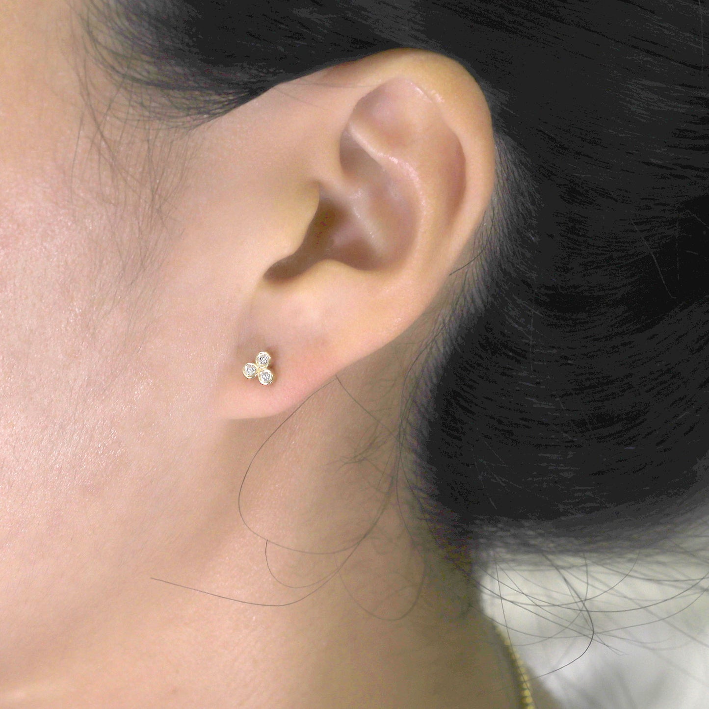 14K DIAMOND BEZEL TINY STUD EARRING