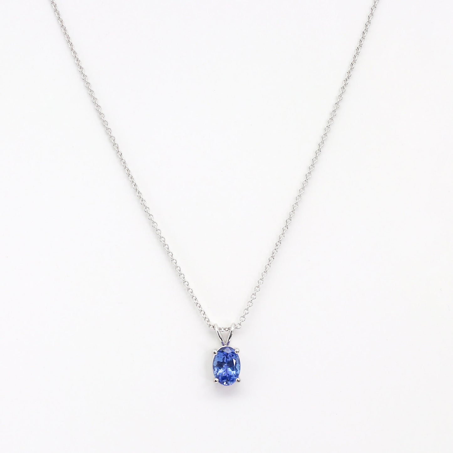 14K OVAL TANZANITE SOLITAIRE NECKLACE