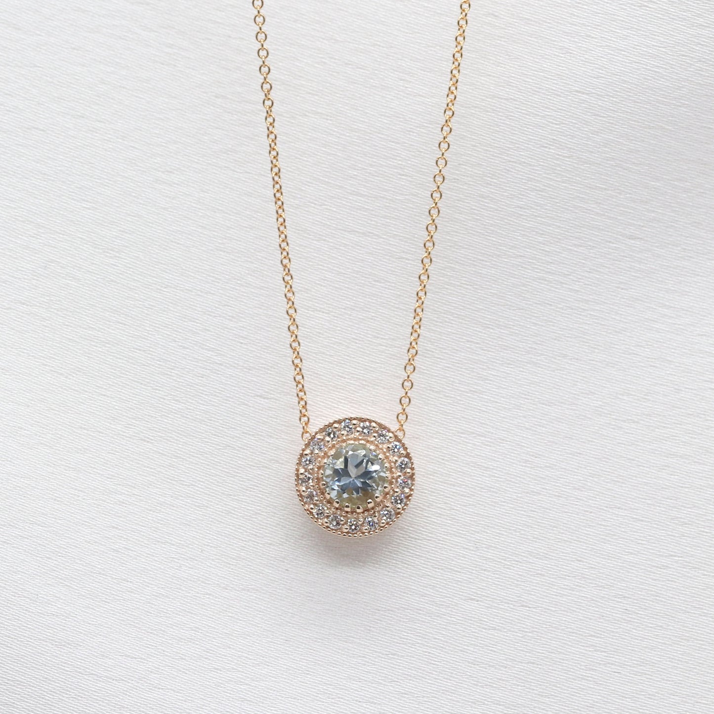 14K AQUAMARINE DIAMOND HALO VINTAGE NECKLACE