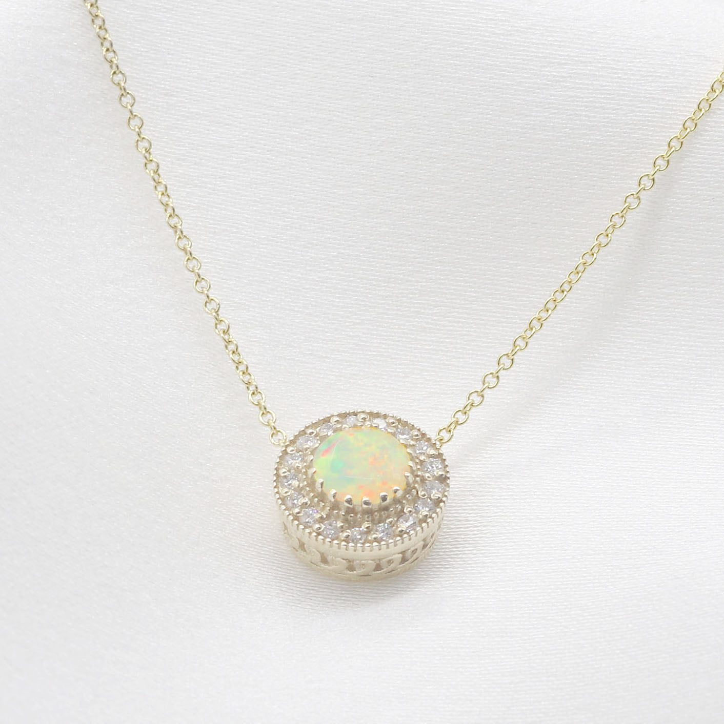 14K OPAL DIAMOND HALO VINTAGE NECKLACE