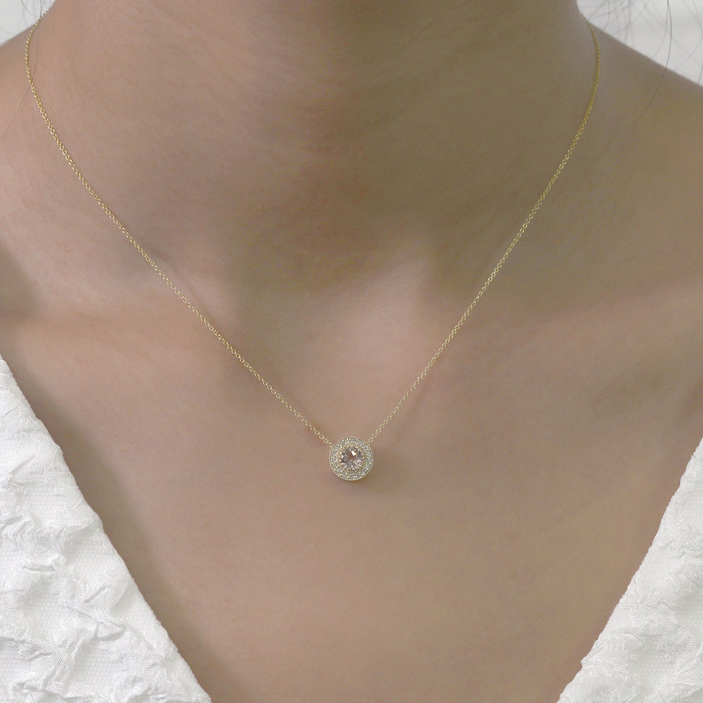 14K MORGANITE DIAMOND HALO VINTAGE NECKLACE