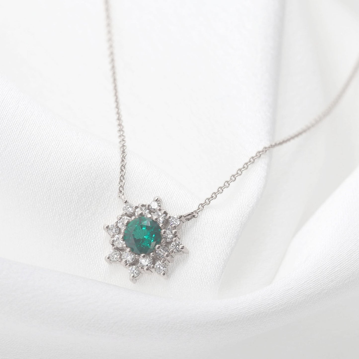 14K LAB EMERALD DIAMOND FLOWER NECKLACE