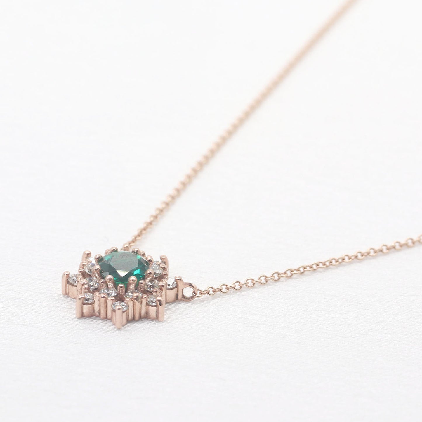 14K LAB EMERALD DIAMOND FLOWER NECKLACE