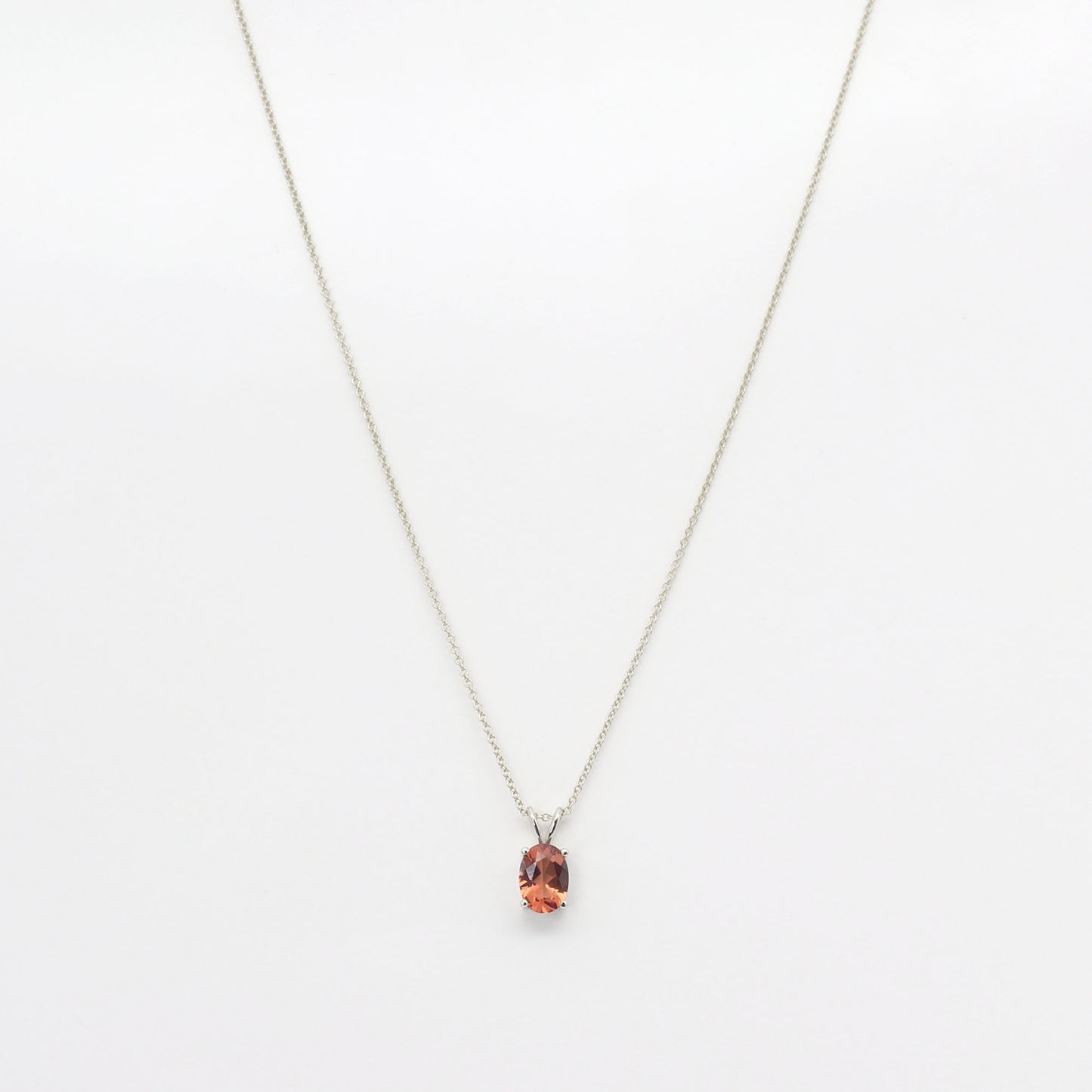 14K OVAL SUNSTONE SOLITAIRE NECKLACE
