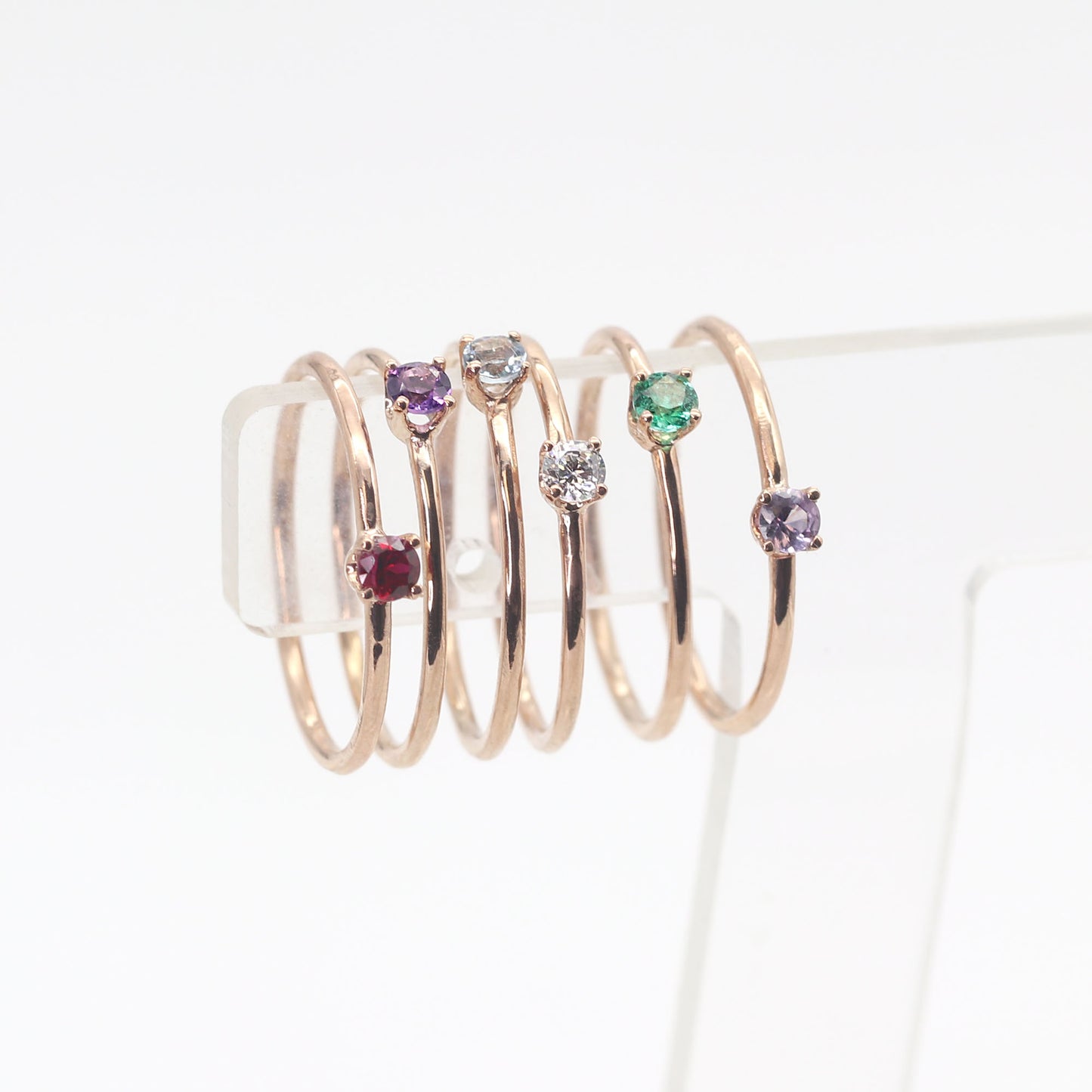 14K GOLD BIRTHSTONE HAMMERED RING