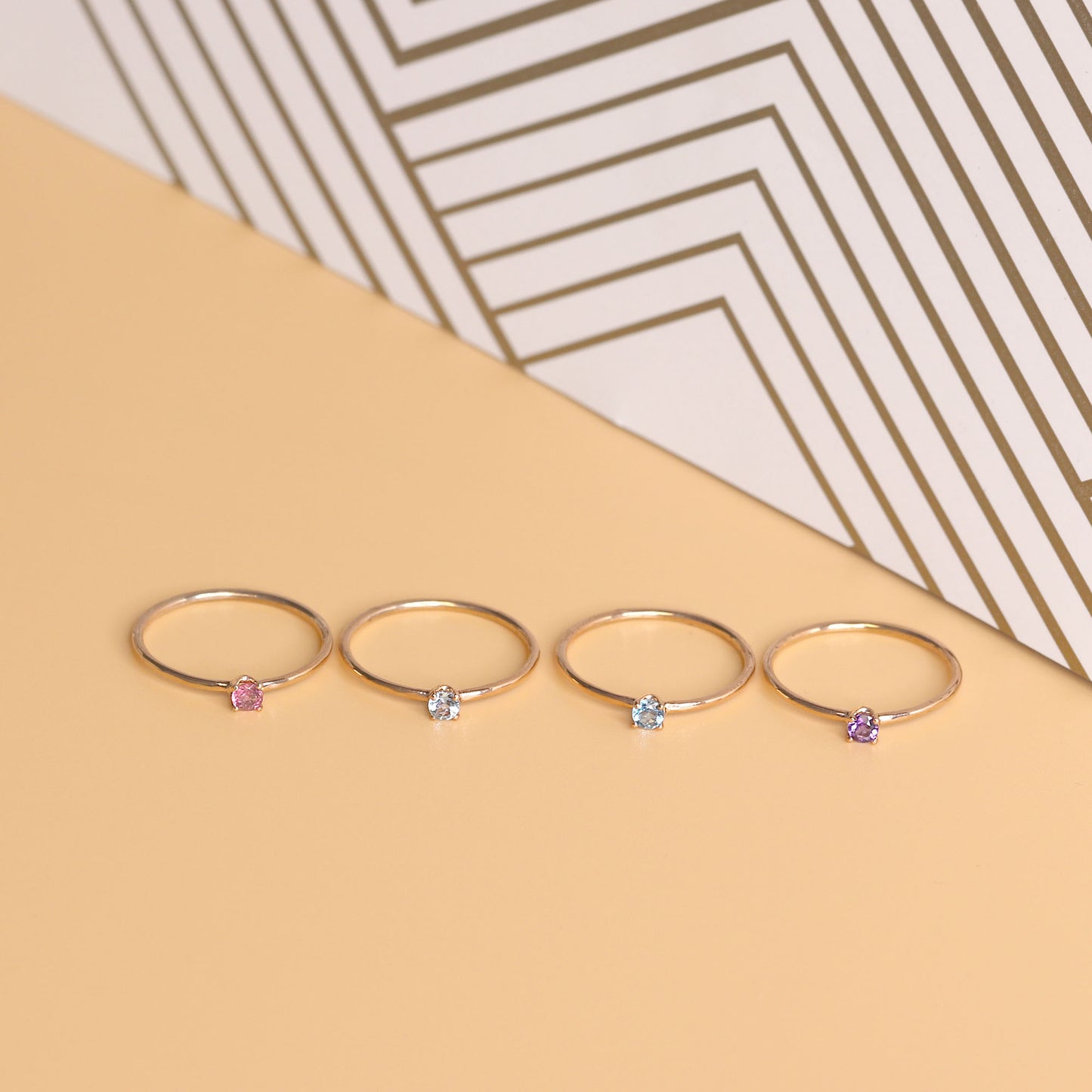 14K GOLD BIRTHSTONE HAMMERED RING