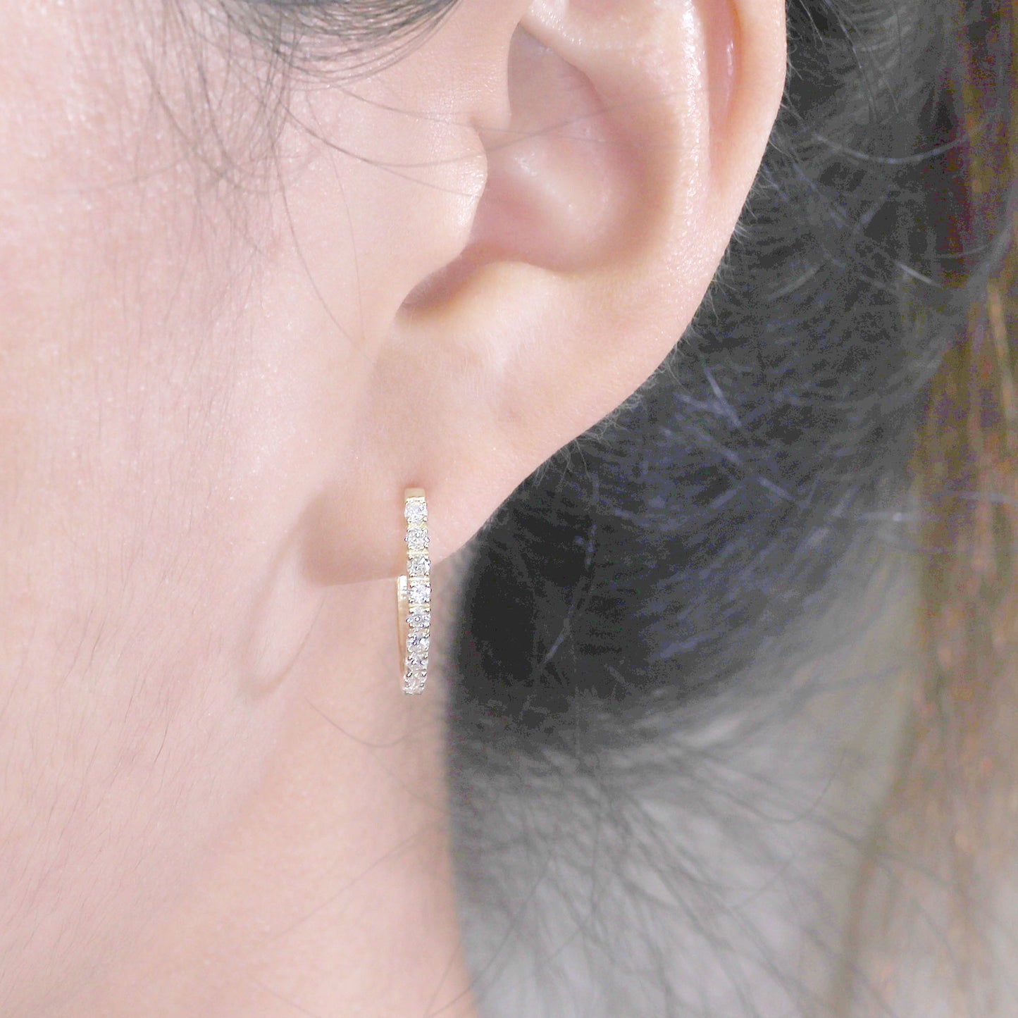 14K DIAMOND U SHAPE HOOP EARRING (0.23CT AS SINGLE)