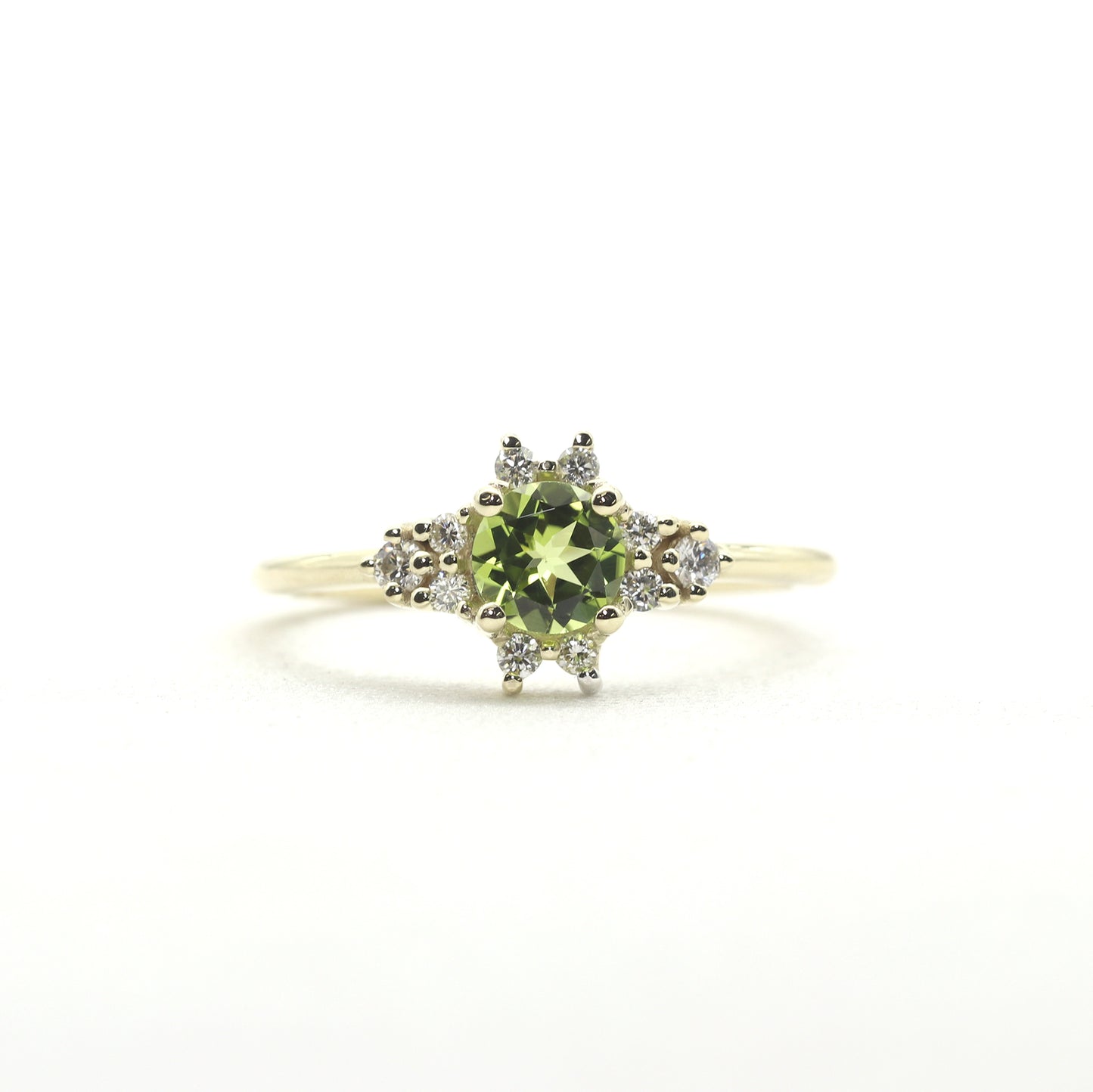14K PERIDOT DIAMOND CLUSTER RING