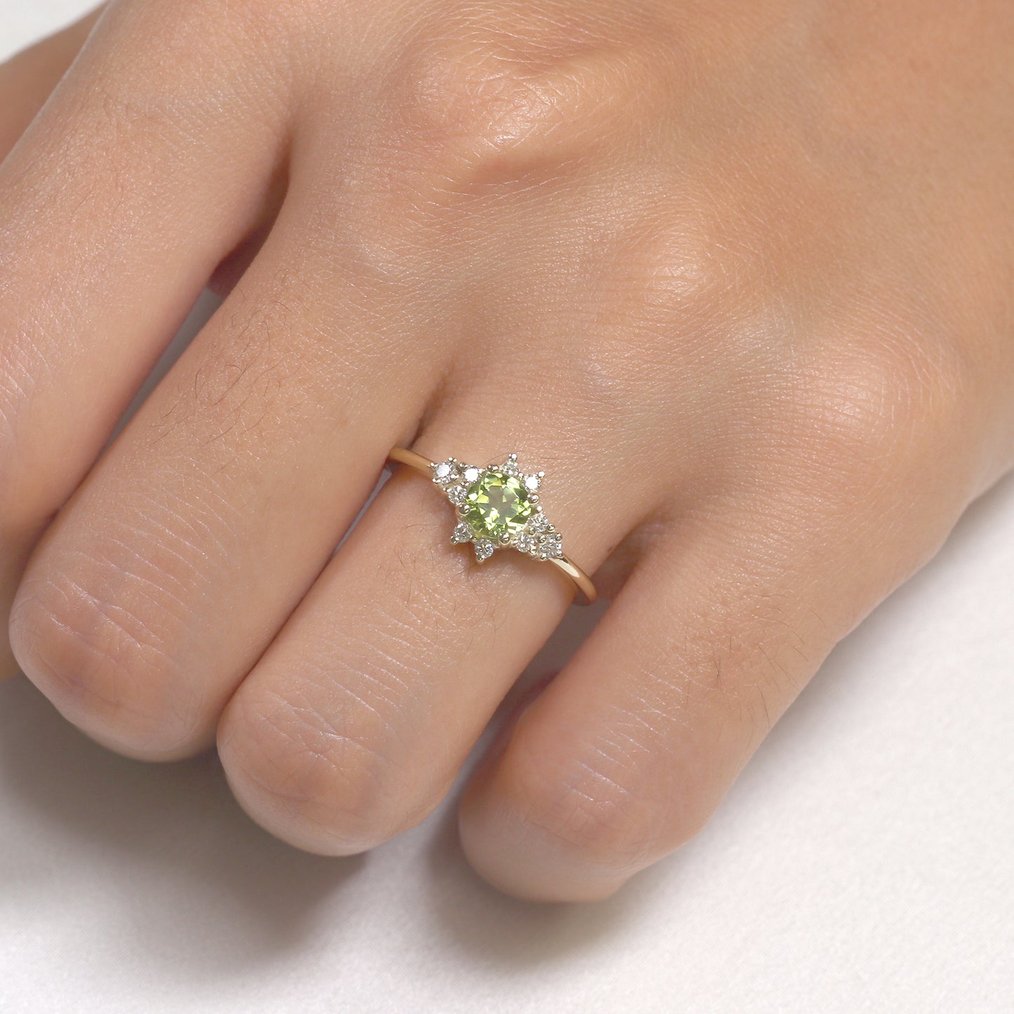 14K PERIDOT DIAMOND CLUSTER RING