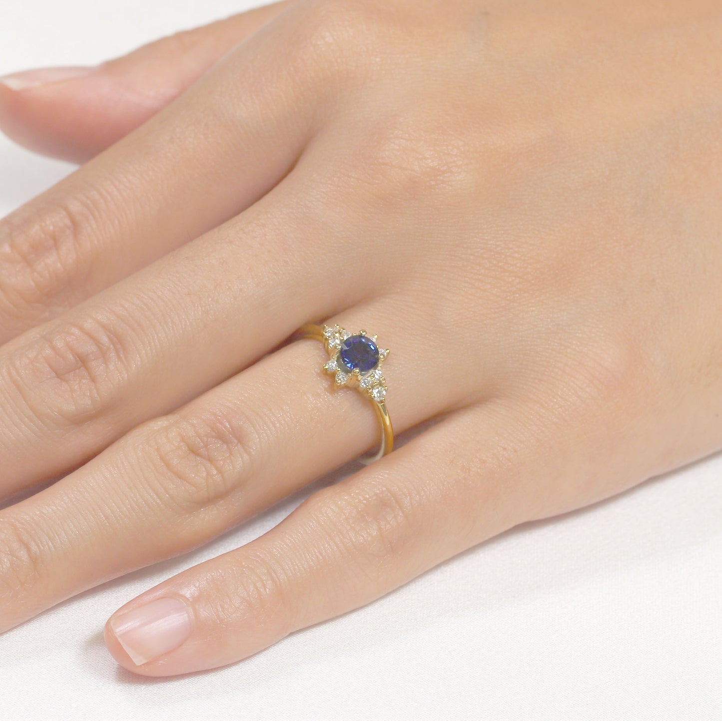14K SAPPHIRE DIAMOND CLUSTER RING