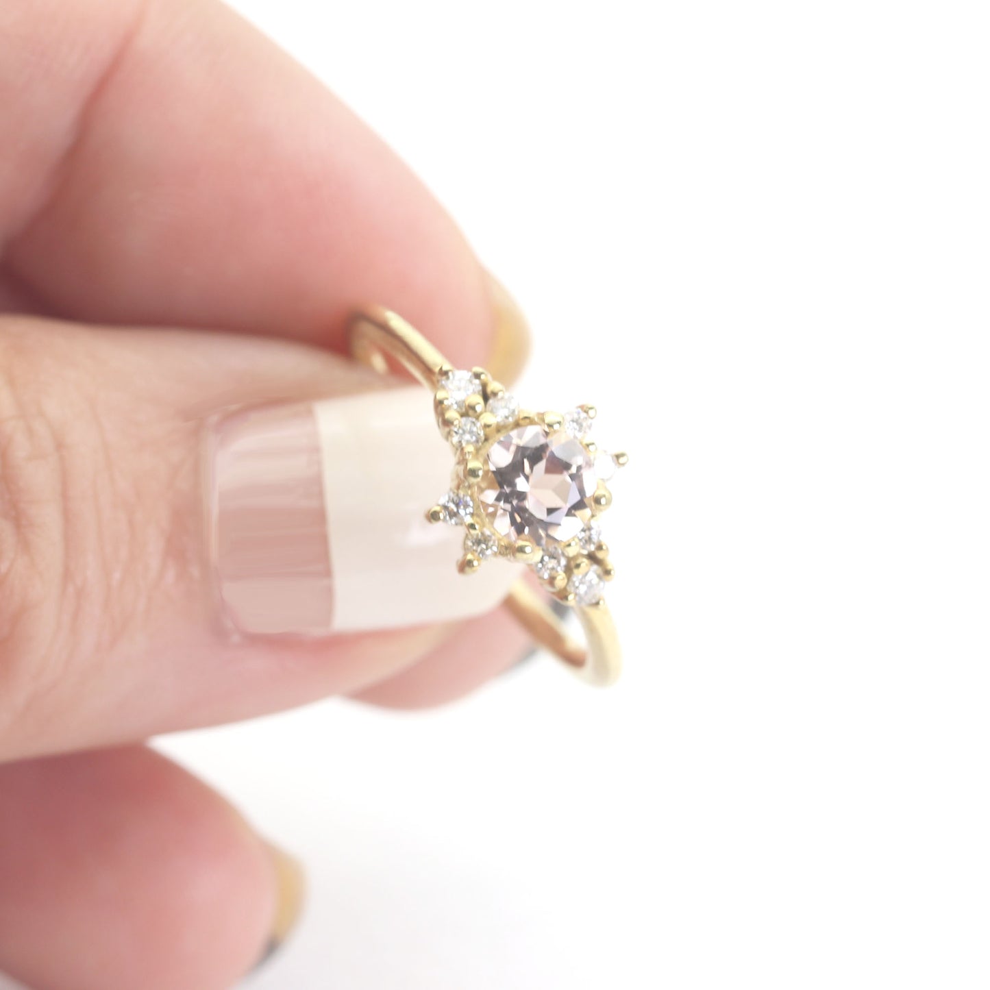 14K MORGANITE DIAMOND CLUSTER RING
