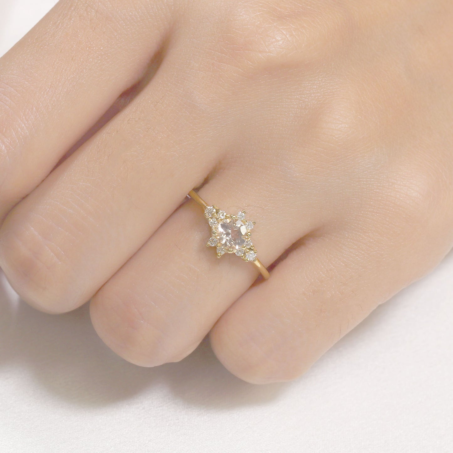 14K MORGANITE DIAMOND CLUSTER RING