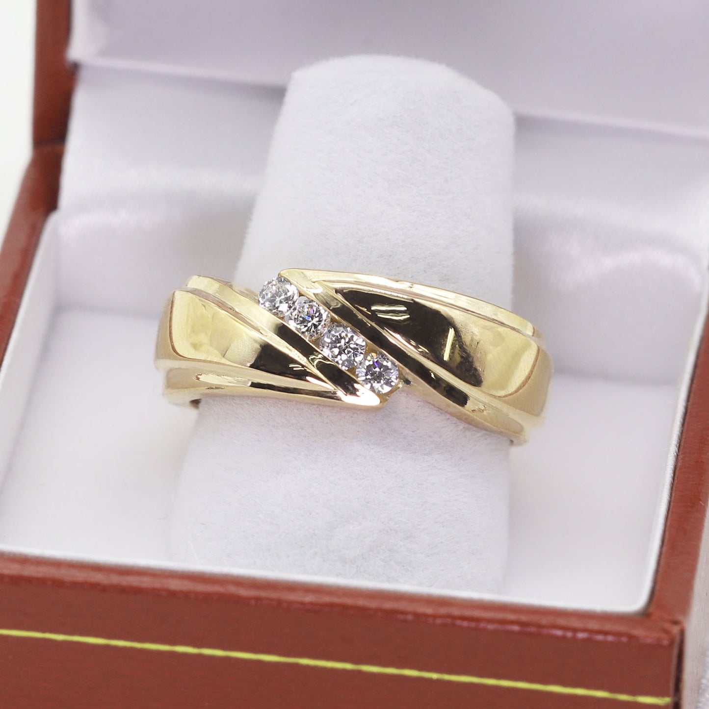14K 4 DIAMOND DIAGONAL MEN'S BAND