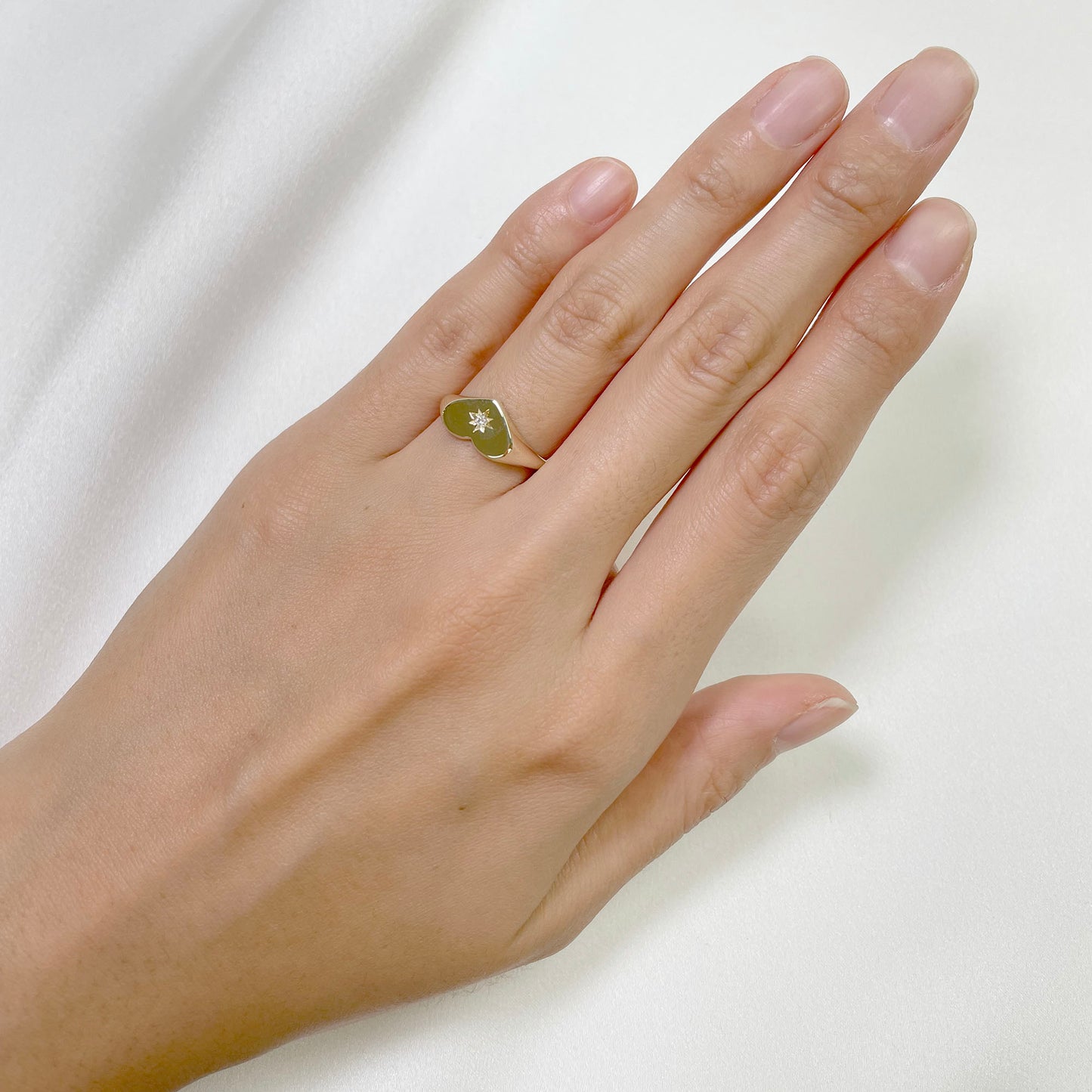 14K FLAME DIAMOND HEART SIGNET BAND