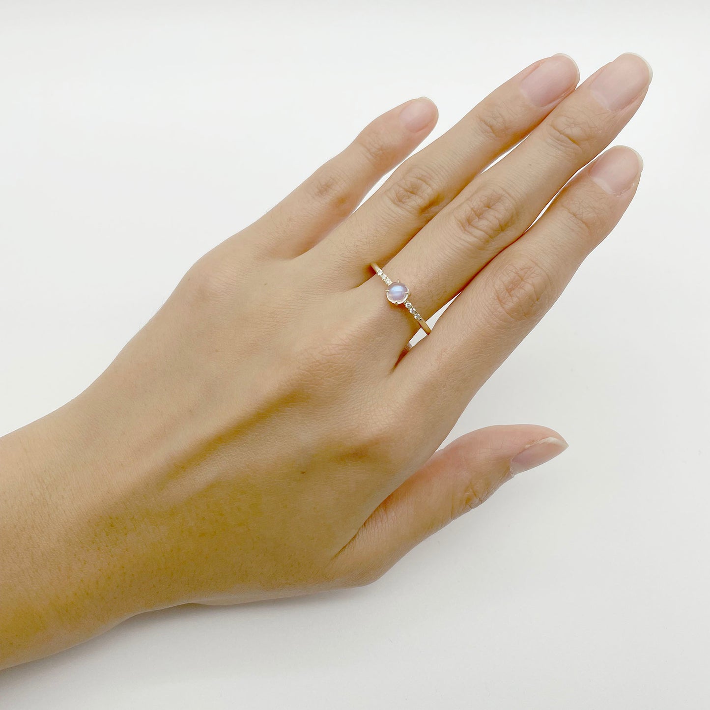 14K ROUND MOONSTONE DIAMOND RING