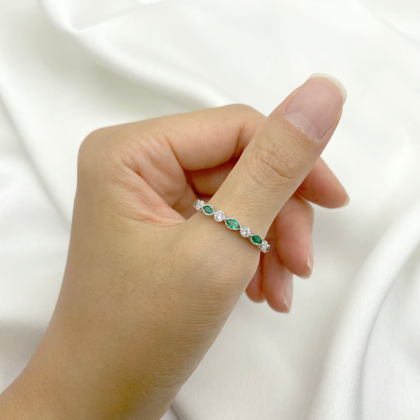 14K MARQUISE EMERALD DIAMOND ART DECO BAND