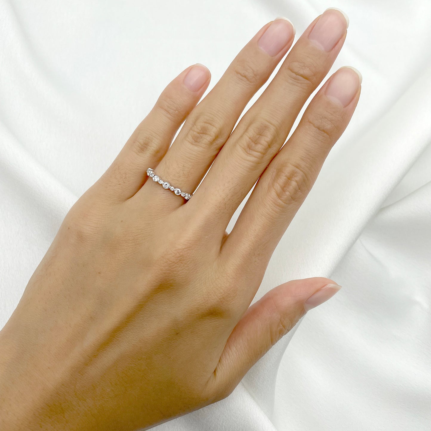 14K 0.27CT DIAMOND BEZEL BAND