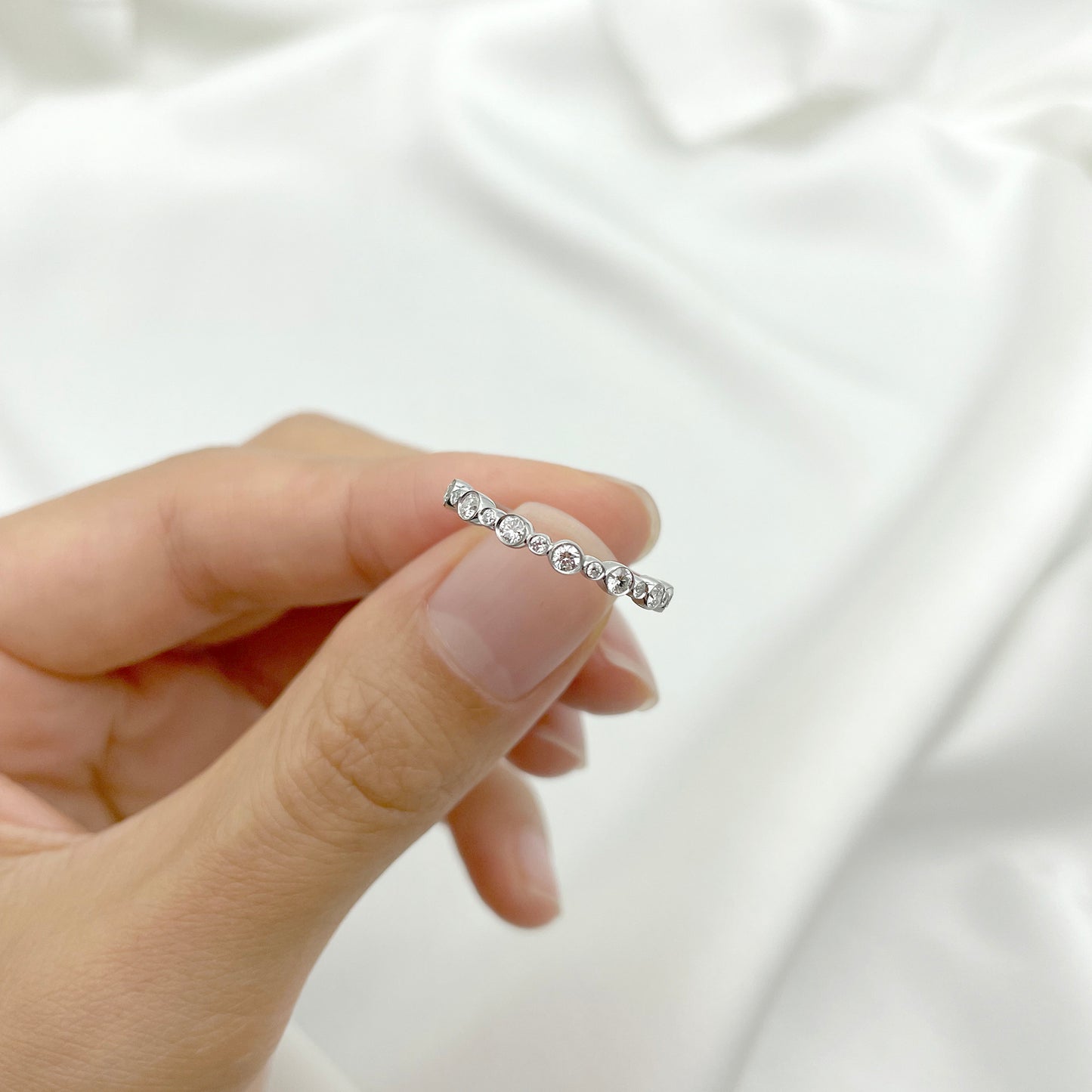 14K 0.27CT DIAMOND BEZEL BAND