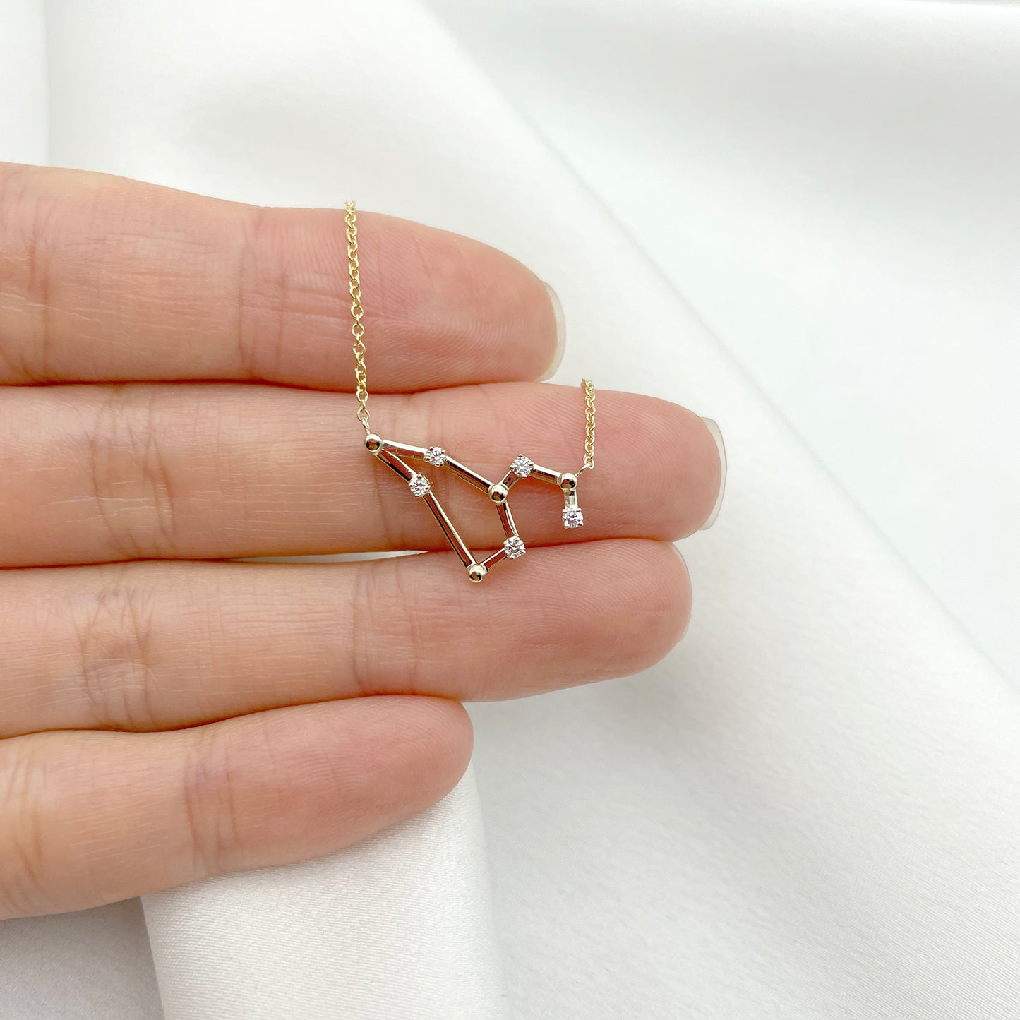 14K DIAMOND LEO ZODIAC SIGN SMALL VERSION NECKLACE