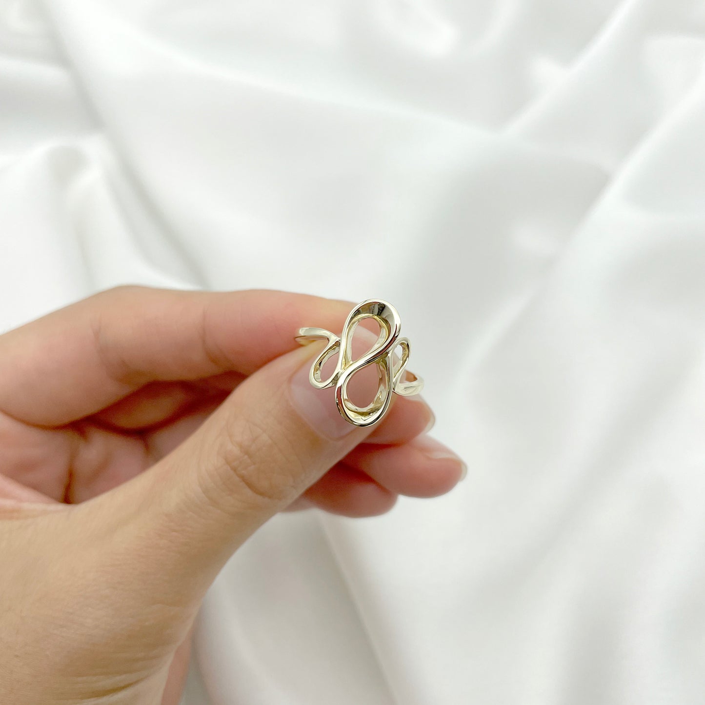 14K BIG CURVED FREEFORM BAND