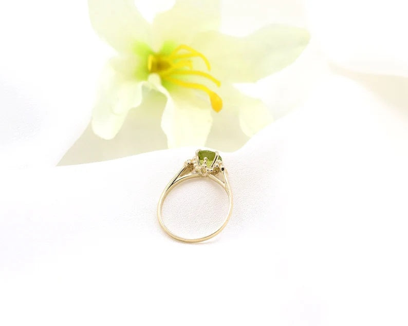 14K ROUND PERIDOT DIAMOND BEZEL CLUSTER RING