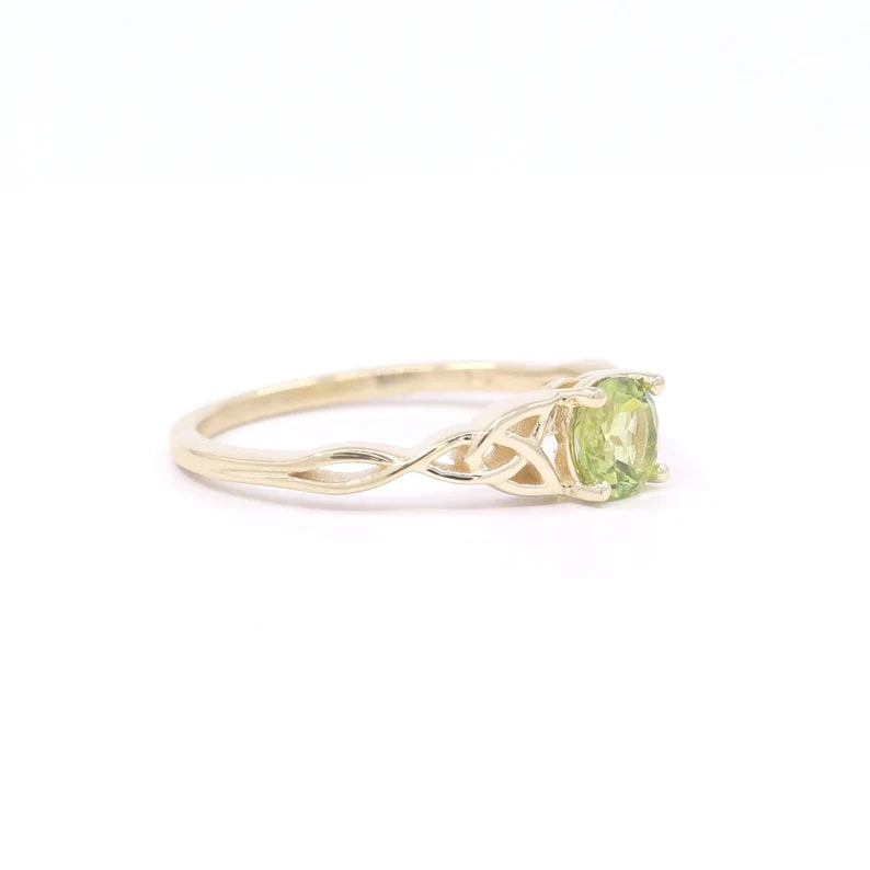 14K PERIDOT TWIST RING