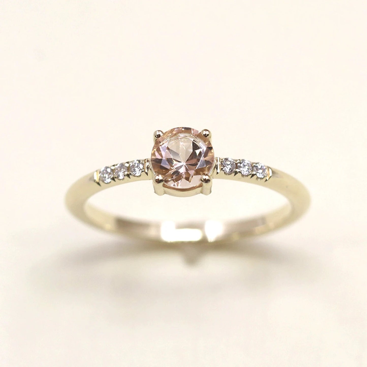 14K ROUND MORGANITE DIAMOND RING