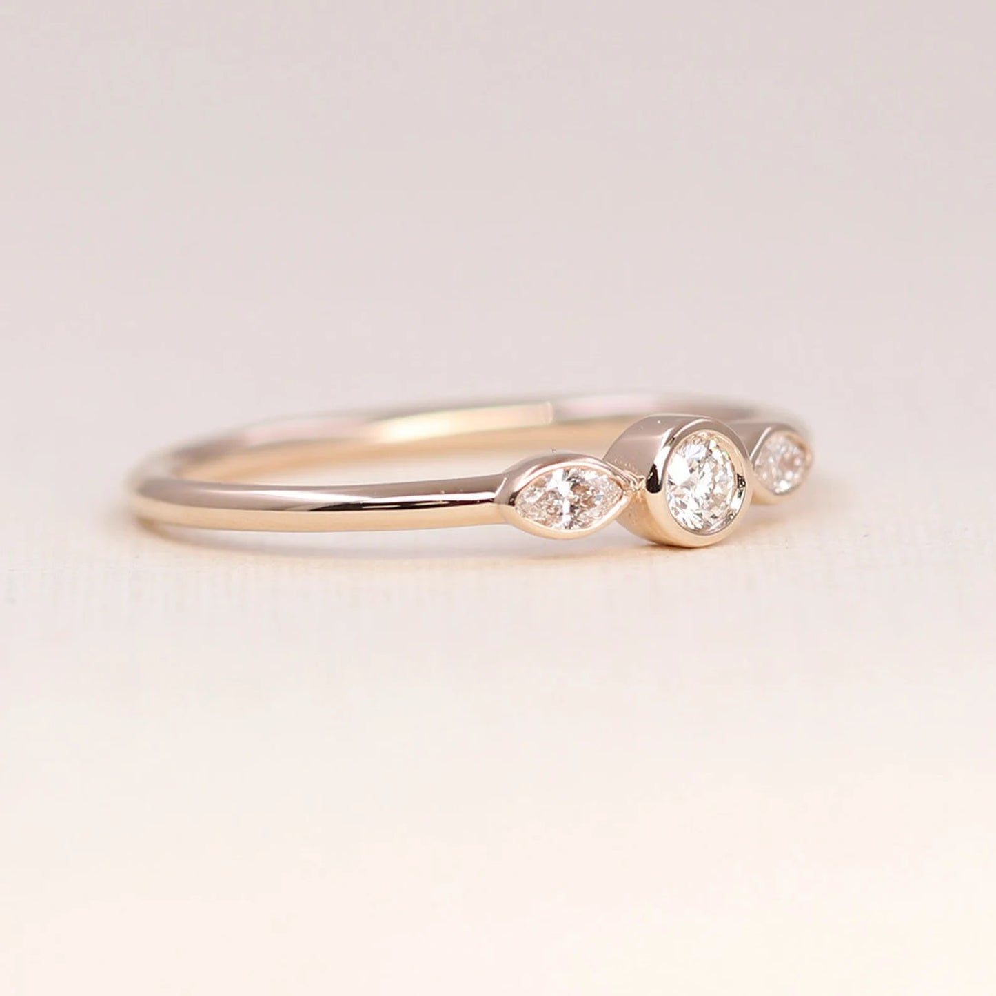 14K 0.15CT DIAMOND BEZEL RING