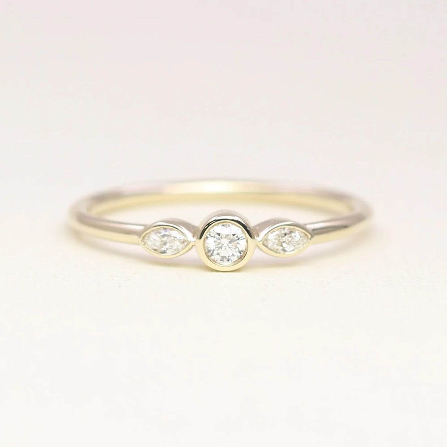 14K 0.15CT DIAMOND BEZEL RING