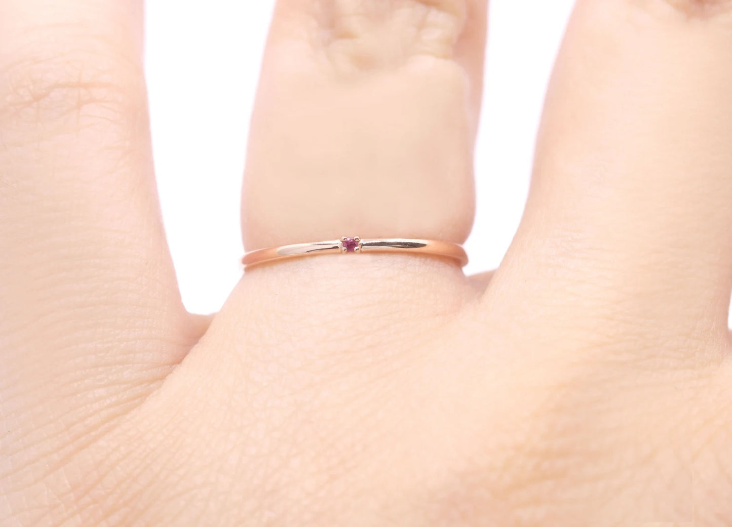 14K 1 RUBY 1.2MM BAND
