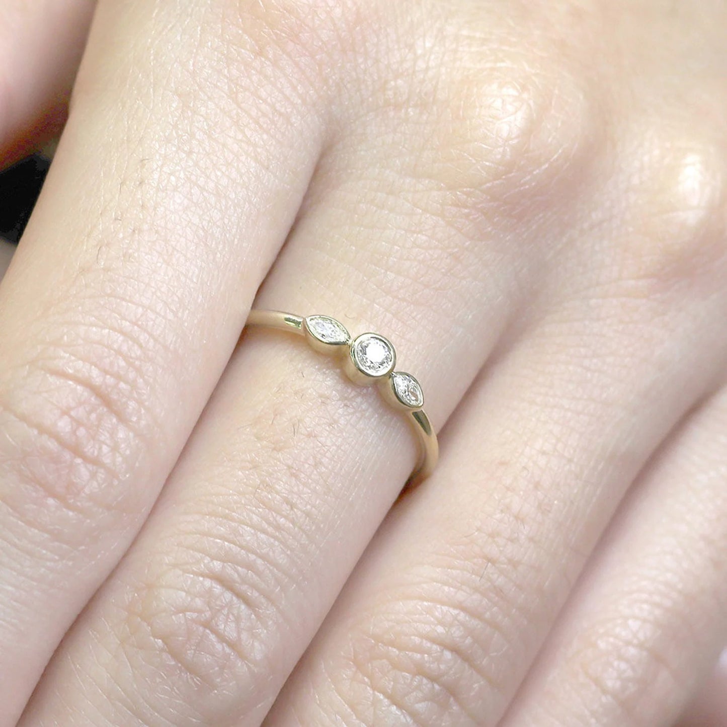 14K 0.15CT DIAMOND BEZEL RING