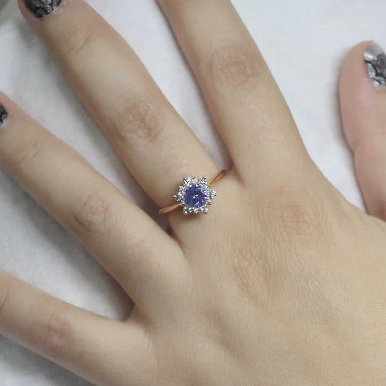 14K TANZANITE DIAMOND FLOWER RING