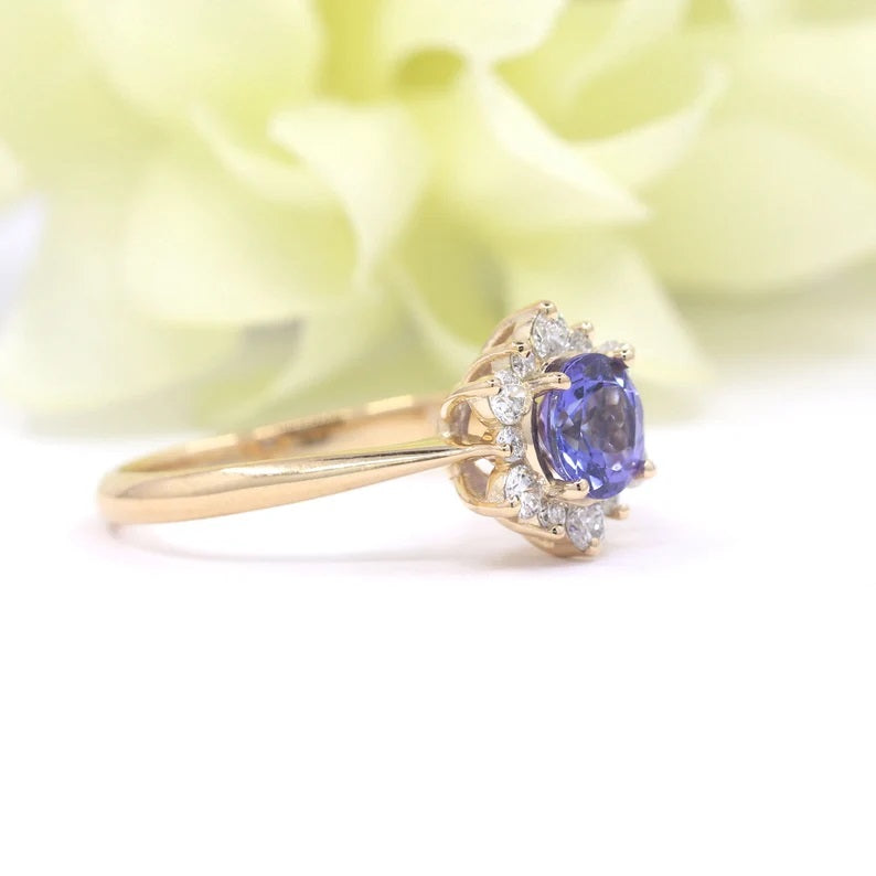 14K TANZANITE DIAMOND FLOWER RING