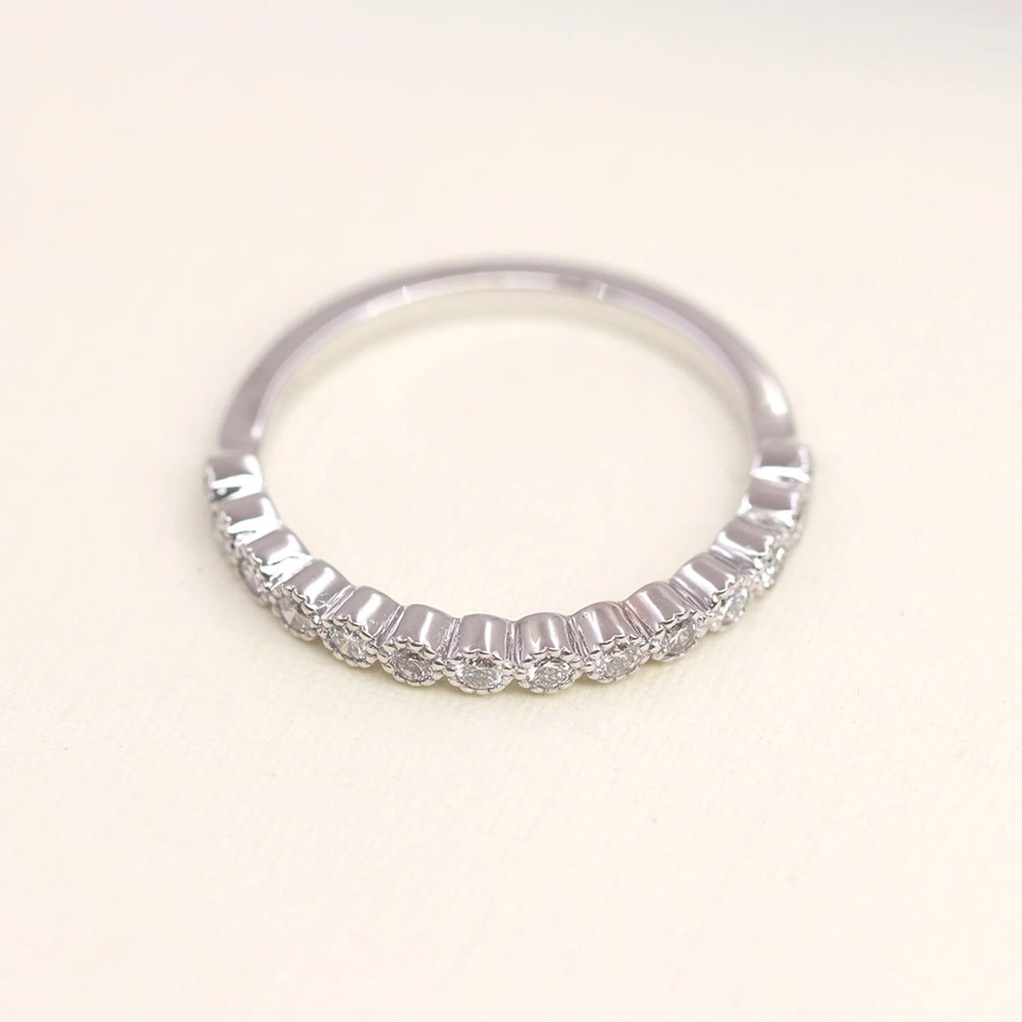 14K 0.25CT DIAMOND BEZEL MILGRAIN BAND