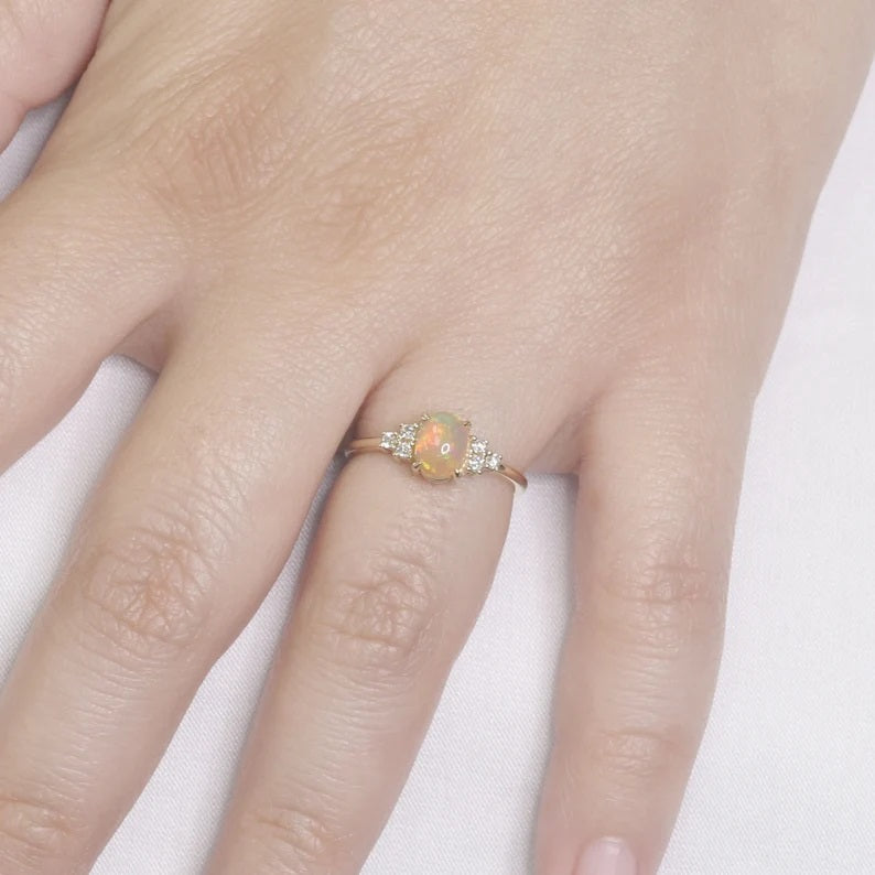 14K OVAL OPAL DIAMOND CLUSTER RING